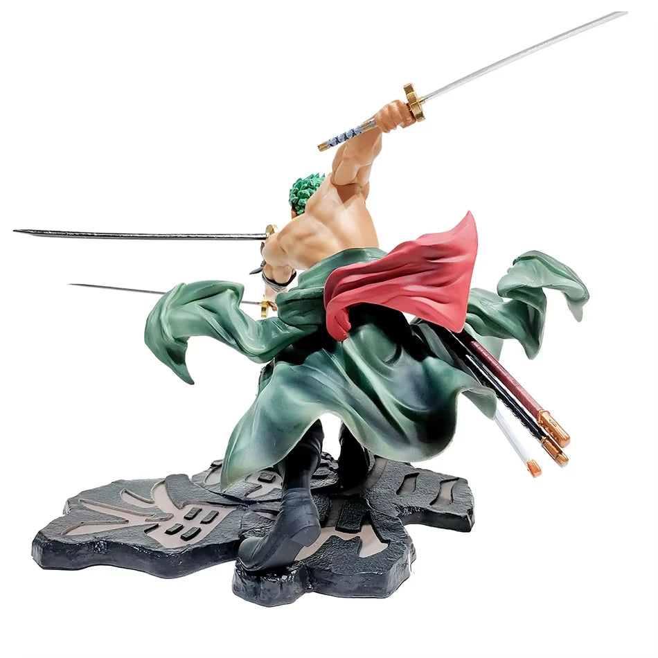 Figurine Roronoa Zoro One Piece 10cm, vue de profil