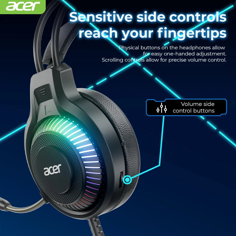 Écouteurs gaming RGB, portés en situation de jeu