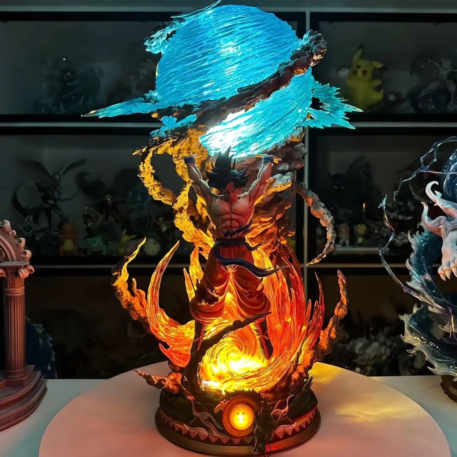 Figurine Dragon Ball Son Goku Lumineux, vue de face