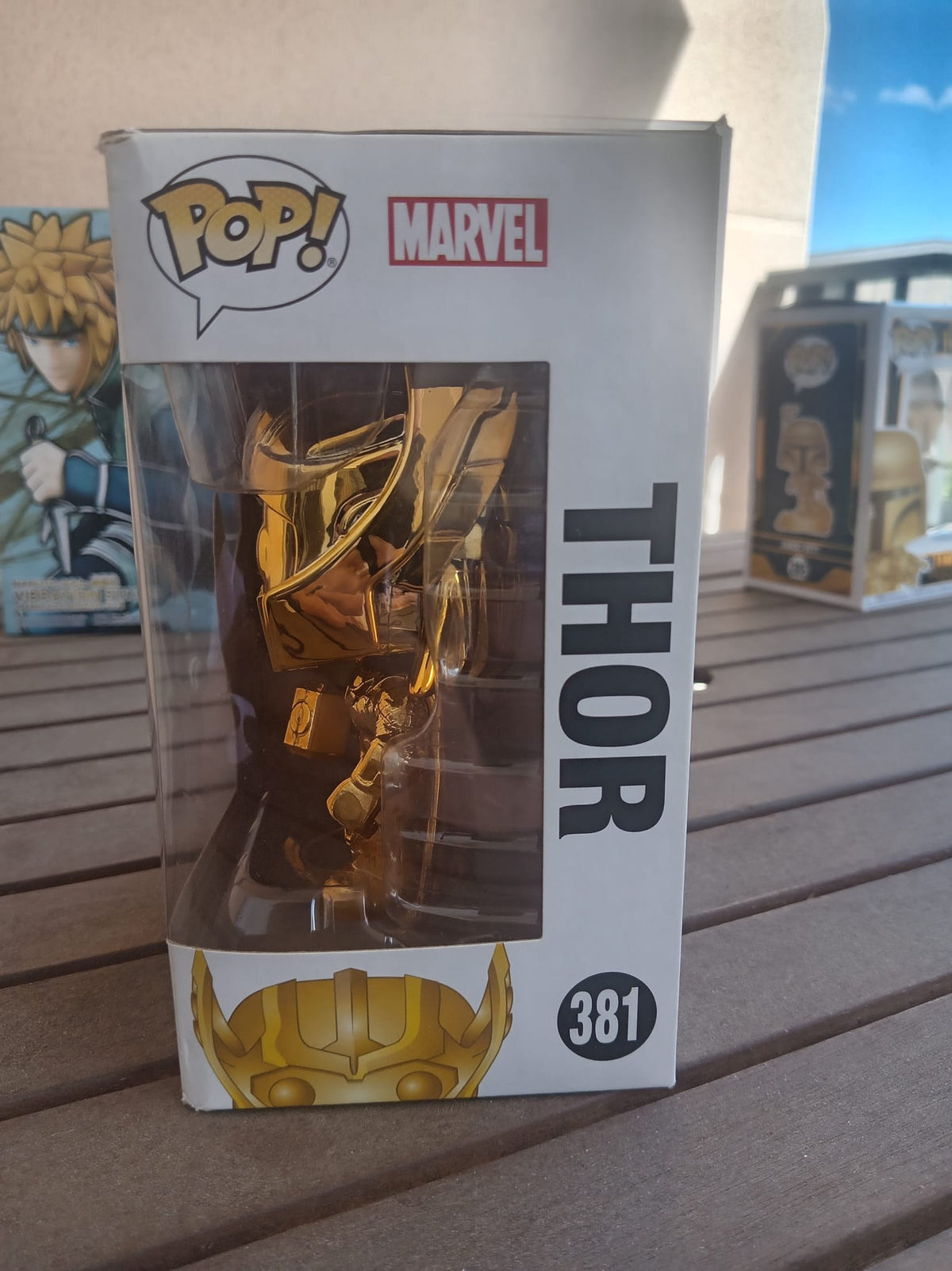 Funko Pop Thor Gold Chrome #381 – vue de côté boîte
